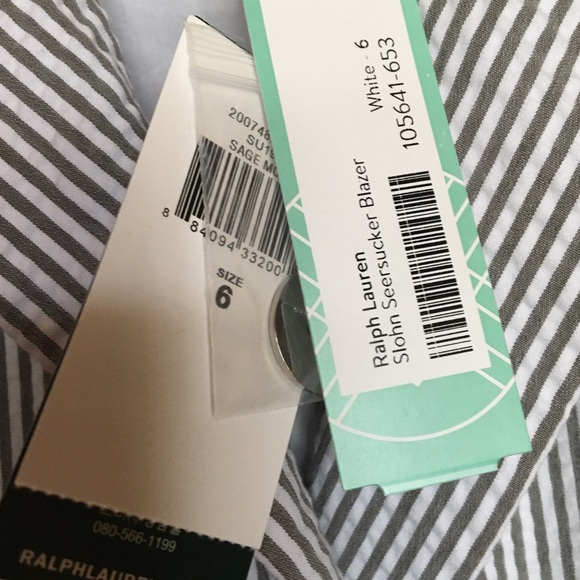 Ladies Designer Blazer - Picture 4 of 5